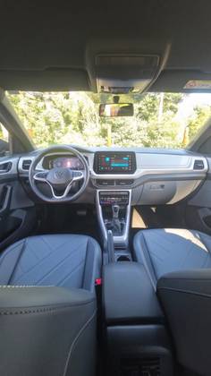 VOLKSWAGEN T-CROSS 1.0 200 TSI TOTAL FLEX COMFORTLINE AUTOMÁTICO